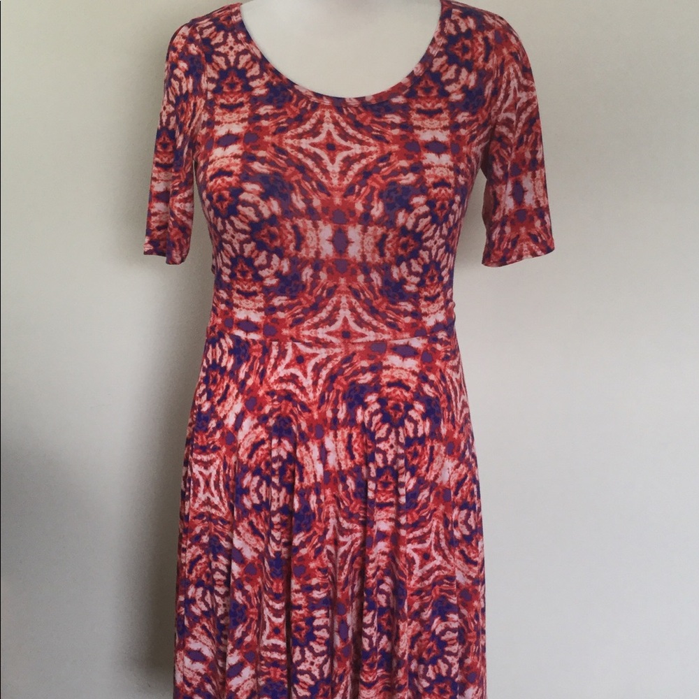 Large LuLaRoe Nicole